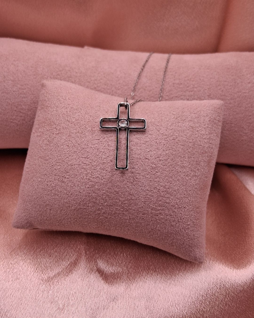 Colar Cruz